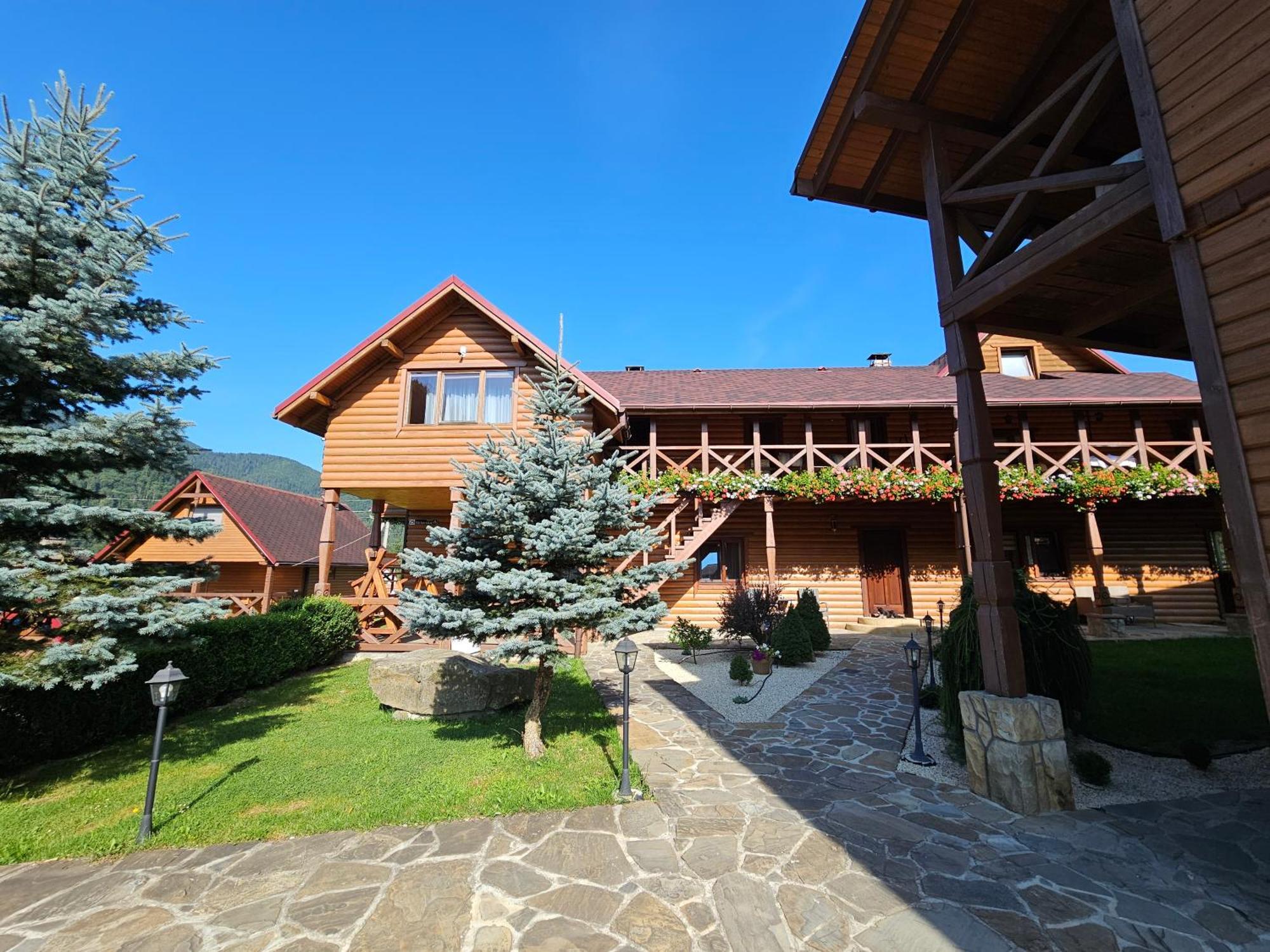 Guesthouse Kolo Druziv Tatariv Exterior foto